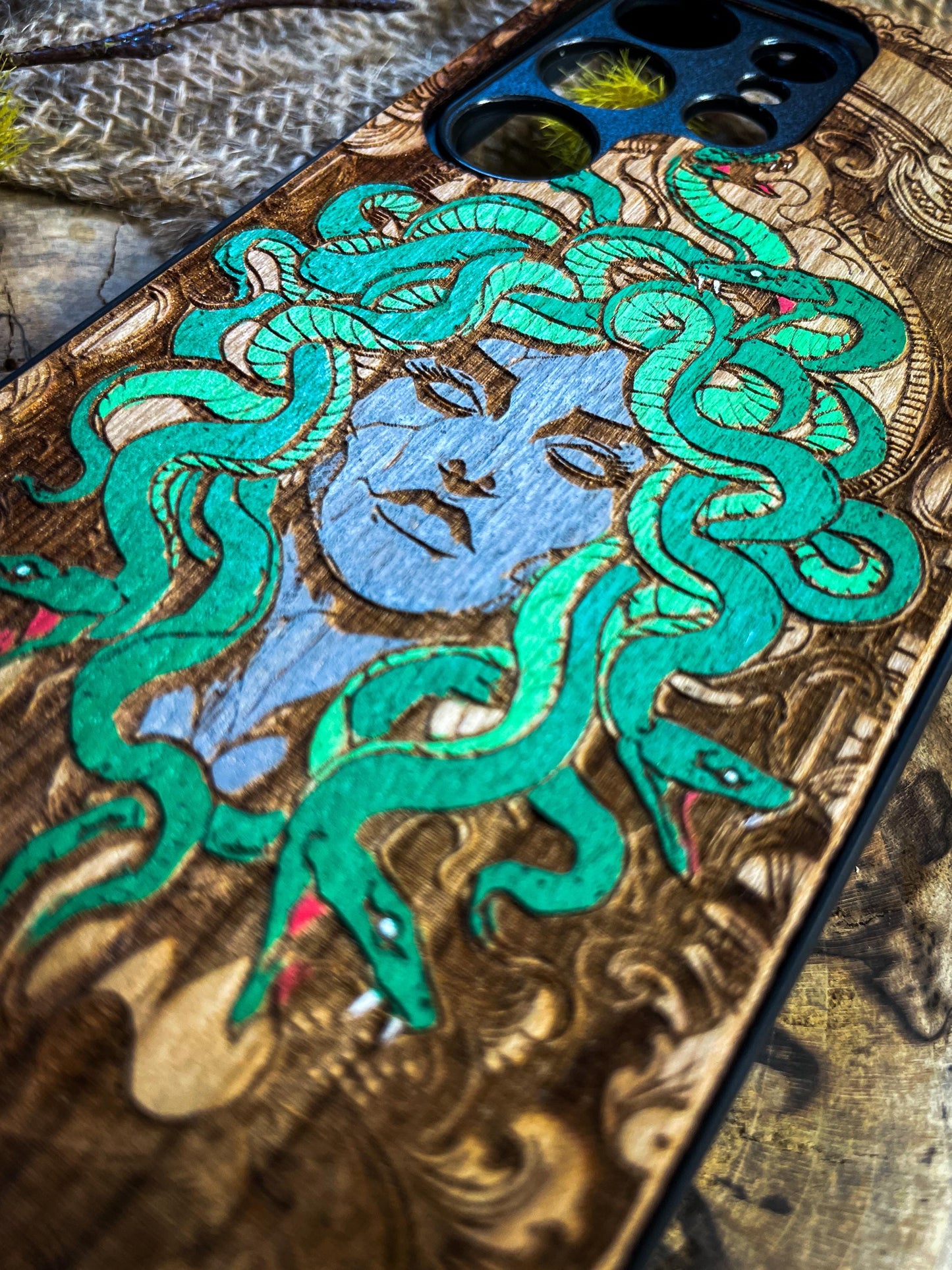 Hand-Painted Medusa Wood Phone Case for iPhone, Samsung, and Google Pixel – Mythical Elegance & Unique Craftsmanship