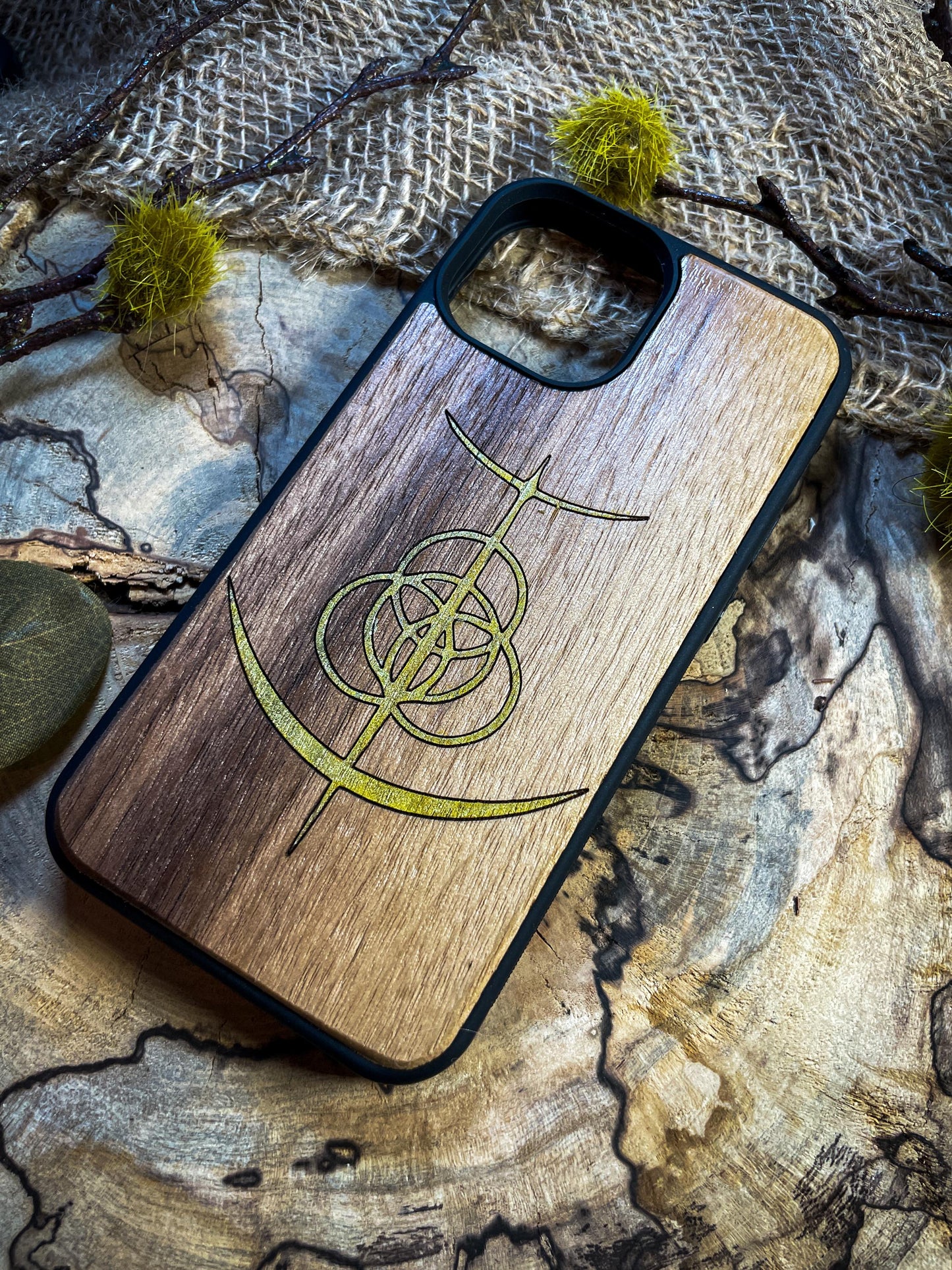 Ring videogame Eld Logo  Fantasy Inspired Wood Phone Case - gift for him gamer - iPhone 16 PRO MAX, Samsung  S22 S23 S24 ULTRA, Google Pixel SHOP APP