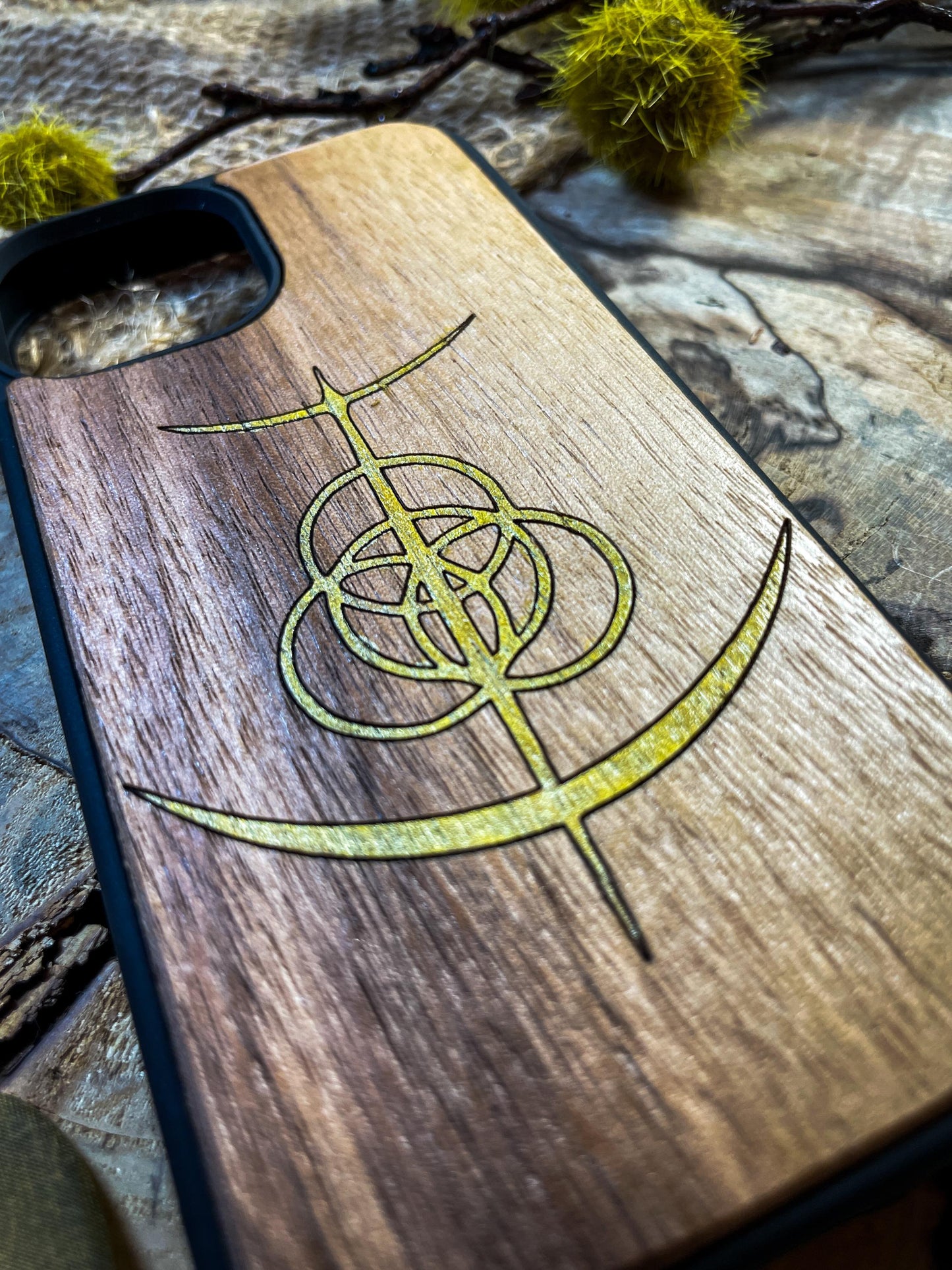 Ring videogame Eld Logo  Fantasy Inspired Wood Phone Case - gift for him gamer - iPhone 16 PRO MAX, Samsung  S22 S23 S24 ULTRA, Google Pixel SHOP APP