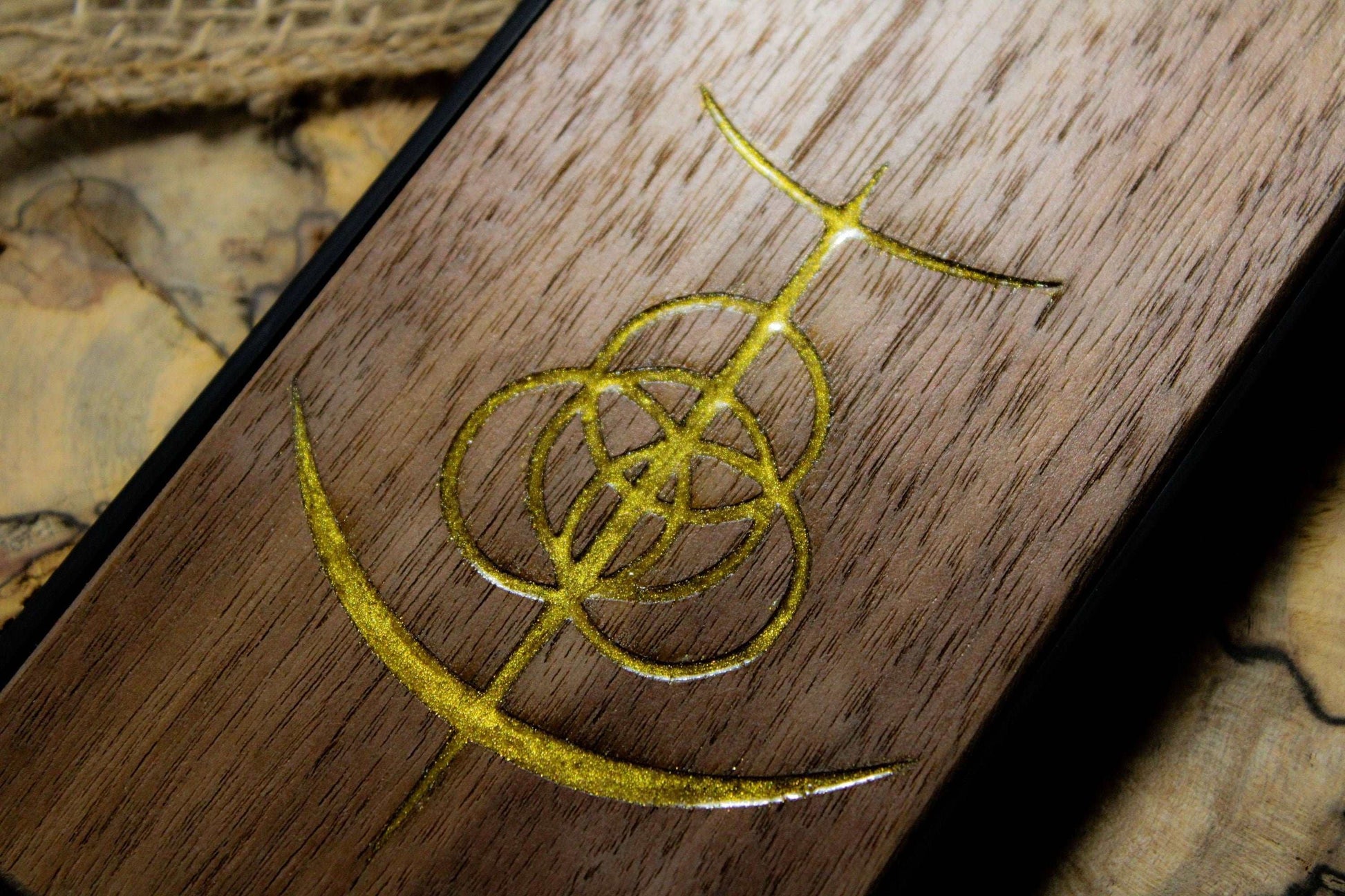 Elden ring phone case wood,gold engraving, dark souls,