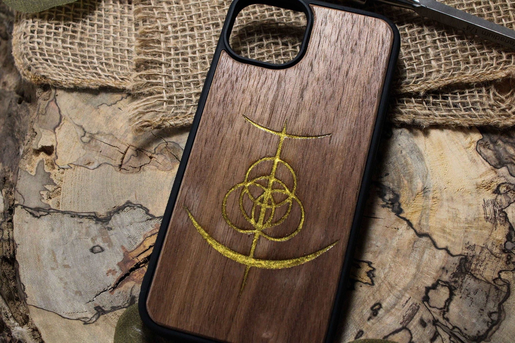 Elden ring phone case wood,gold engraving, dark souls,