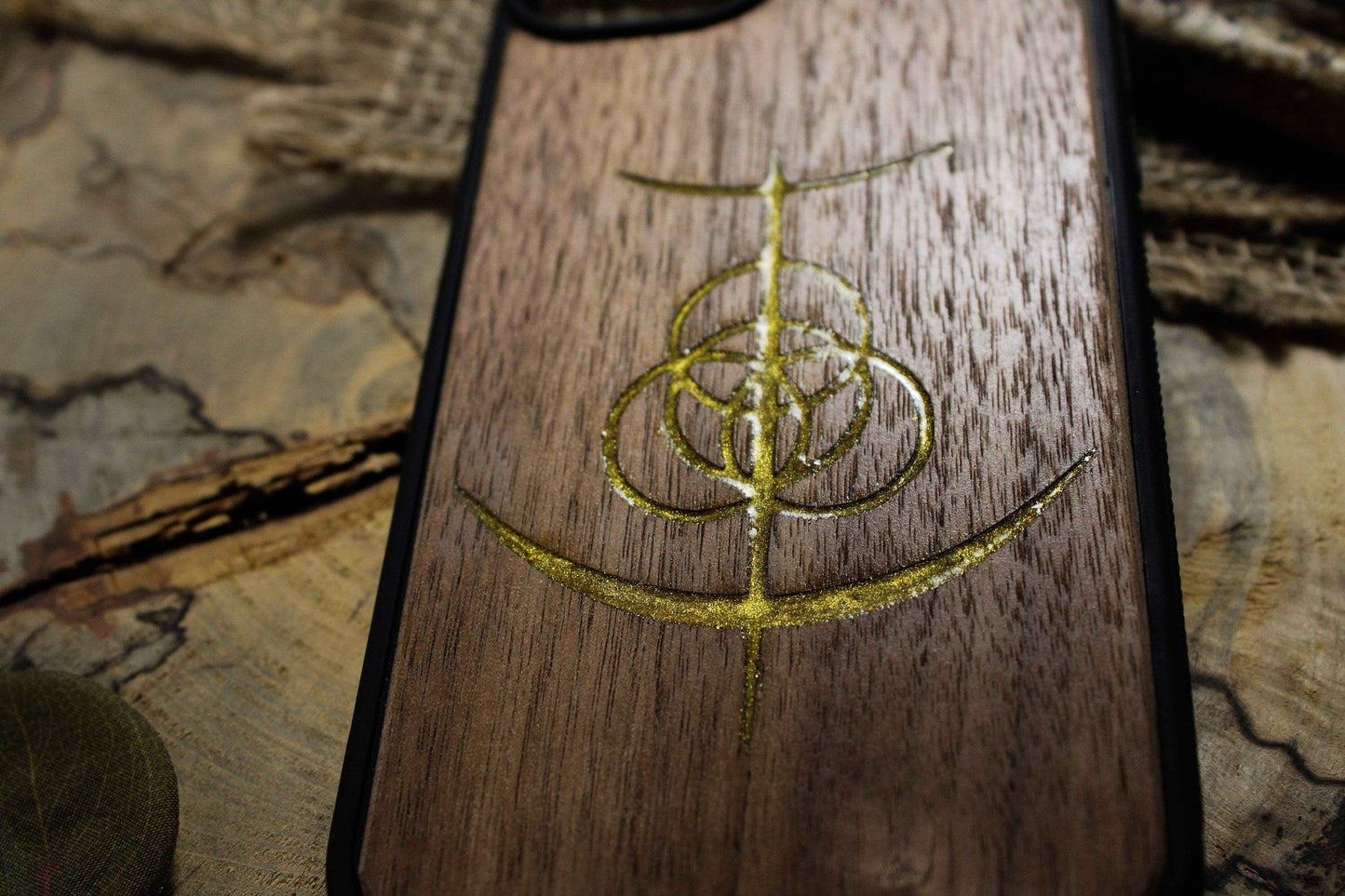 Elden ring phone case wood,gold engraving, dark souls,