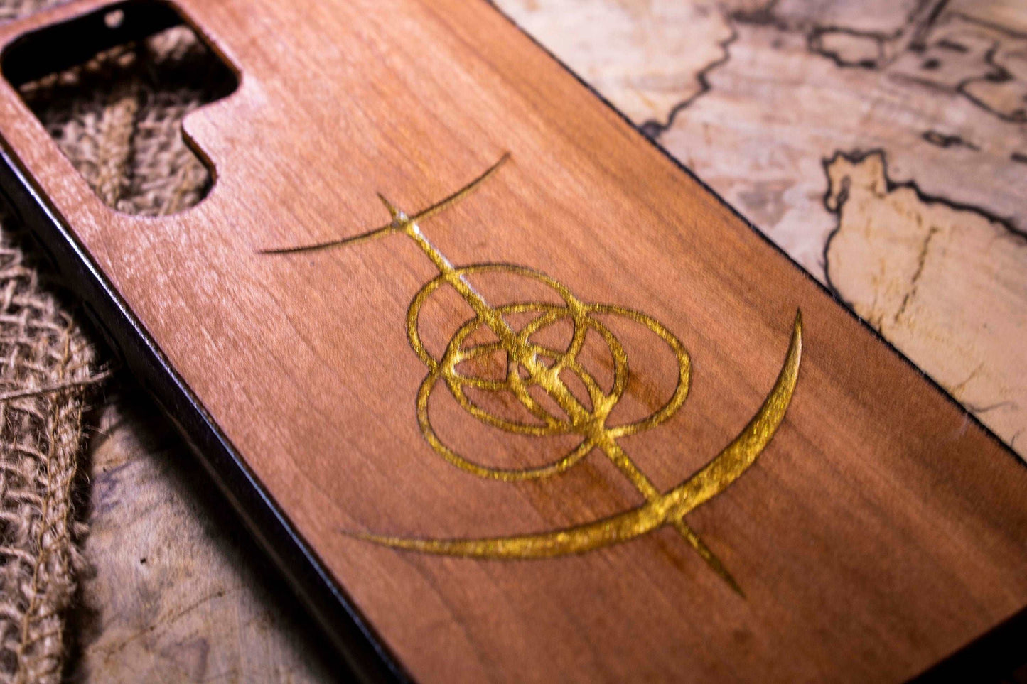 Elden ring phone case wood,gold engraving, dark souls,