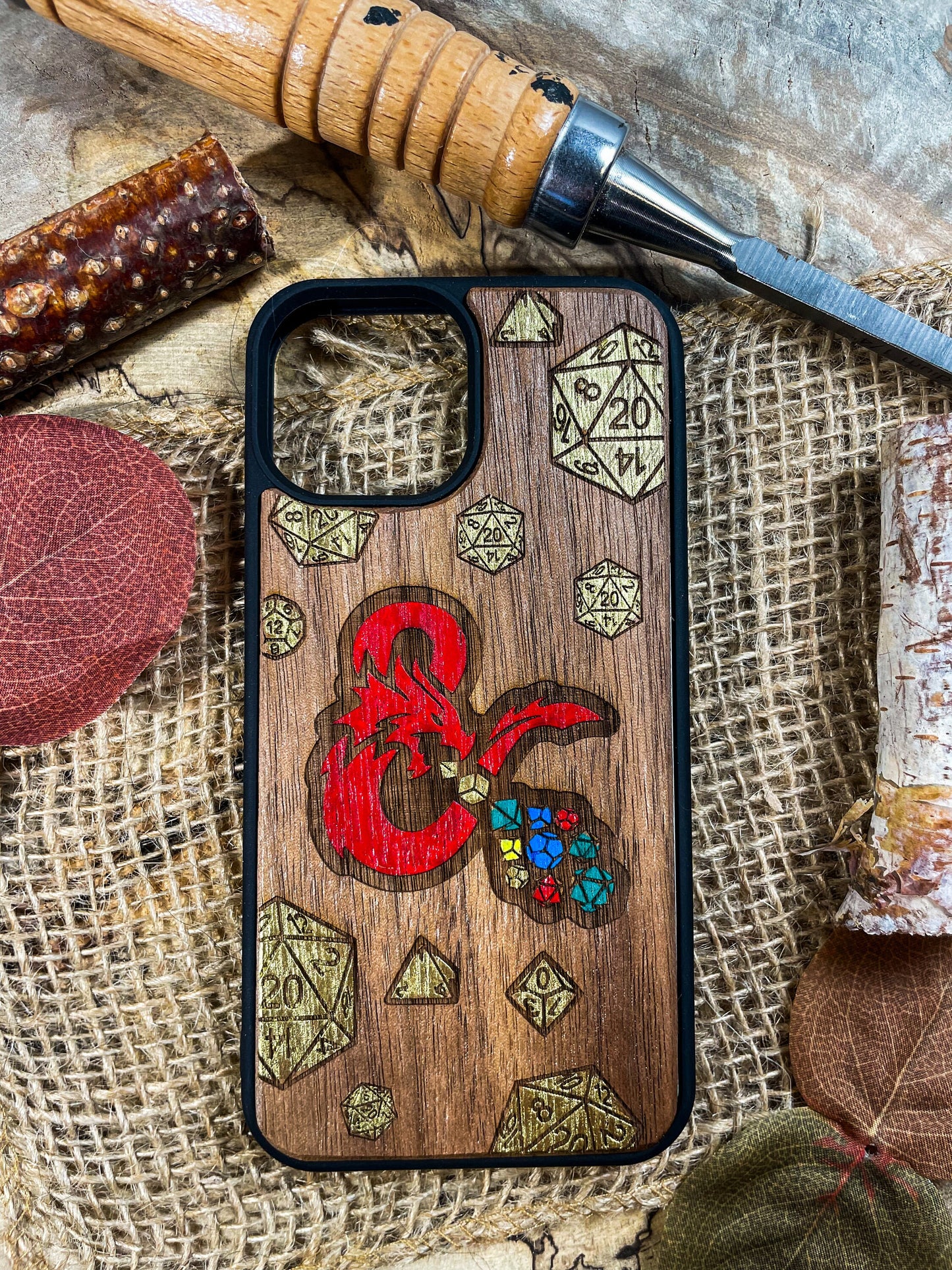 a wooden phone case with a picture of a rooster on it