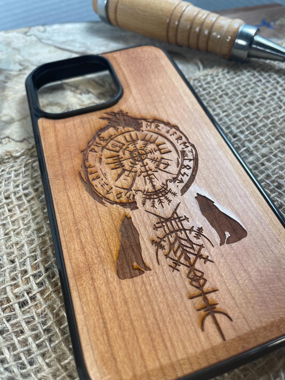 Viking Vegvisir Wolf Fenrir Wood phone case